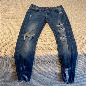 KanCan distressed skinny jeans